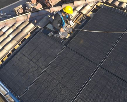 Pose de panneaux solaires EDILIANS