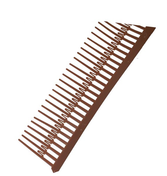 Closoirs d'égoût peigne main product photo